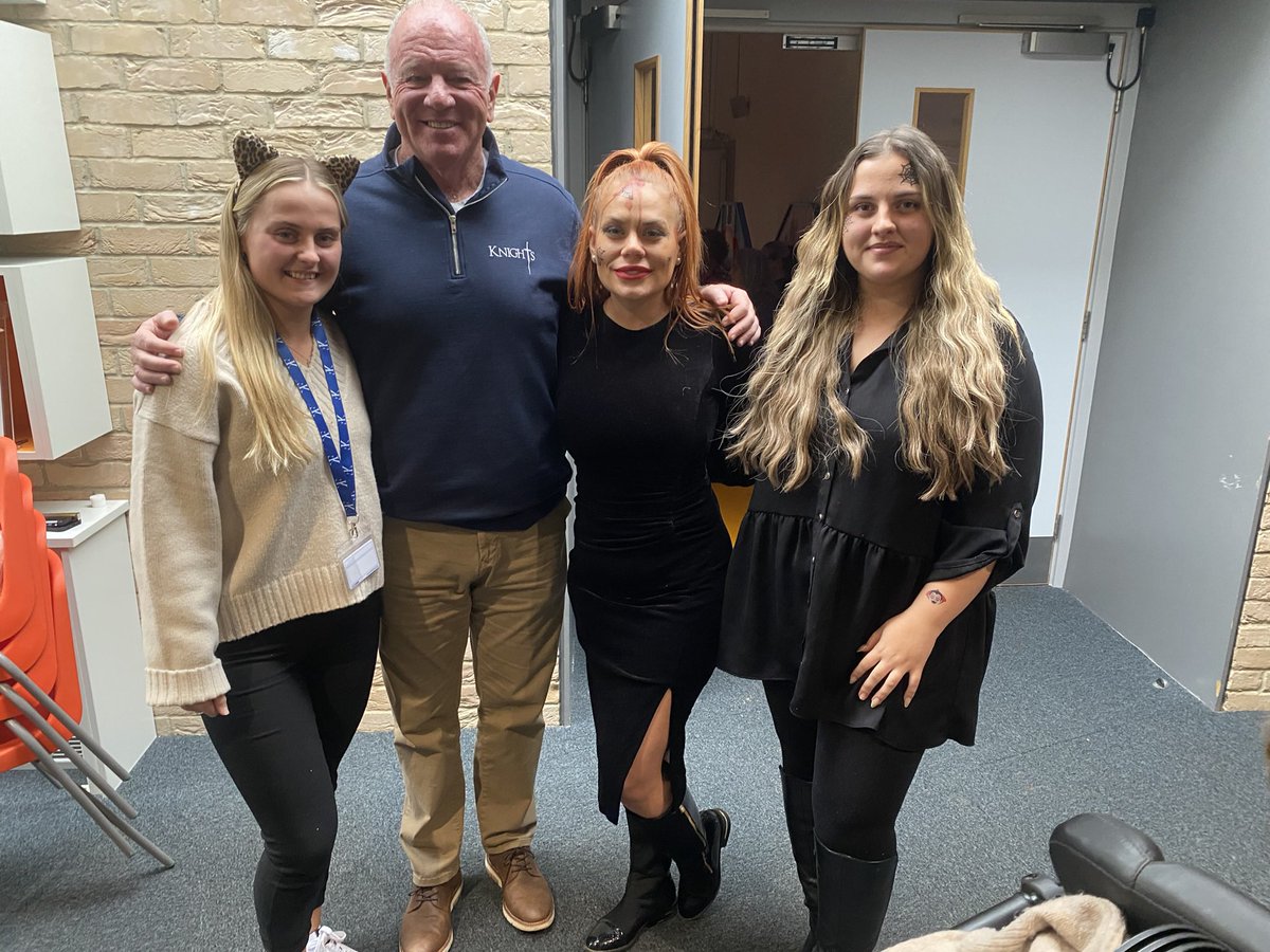 Tony Knights tweet media