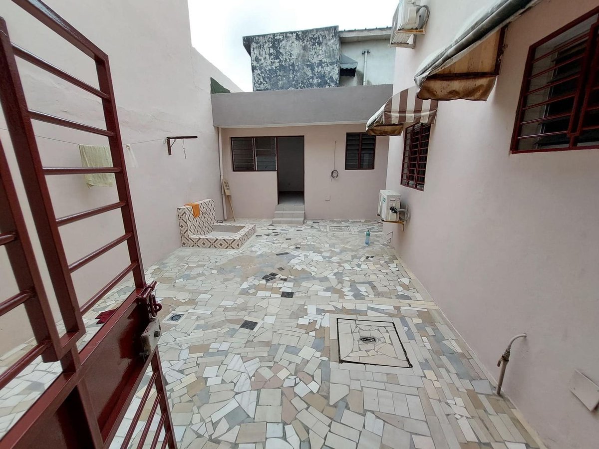gbataservice's tweet photo. Un duplex spacieux de 5 pièces est disponible à la location dans la zone Riviera Palmeraie SIPIM 3.
Loyer : 750.000
0545452861
https://t.co/AFGpK2FN4x https://t.co/NtVz5rPlTT
