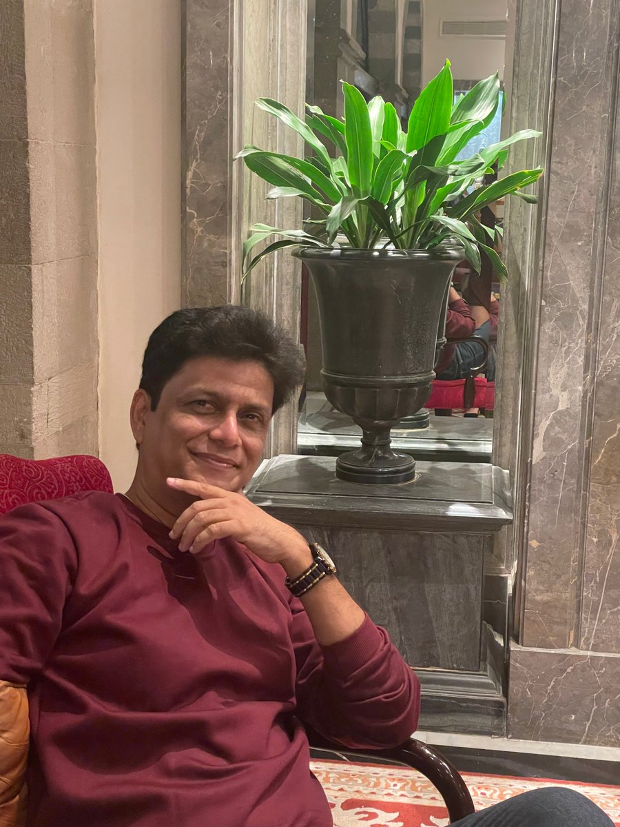 animalikhan's tweet photo. Smile :) https://t.co/PfOomqzJXM