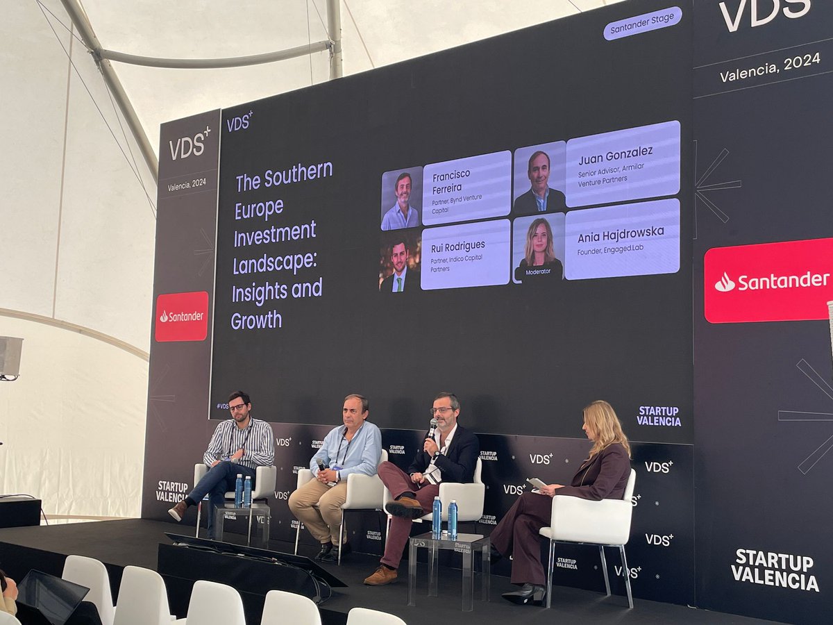 armilarvp's tweet image. Following the #Awards Cerimony, where #HULO.ai and #SmartPoint received the Growth and Early Stage Awards, the @VDS_event 2024 wrapped-up with an epic closing party.
We&apos;re glad to have participated another year and we can&apos;t wait for the next edition! 🚀
#Armilar #VC #VDS #Spain