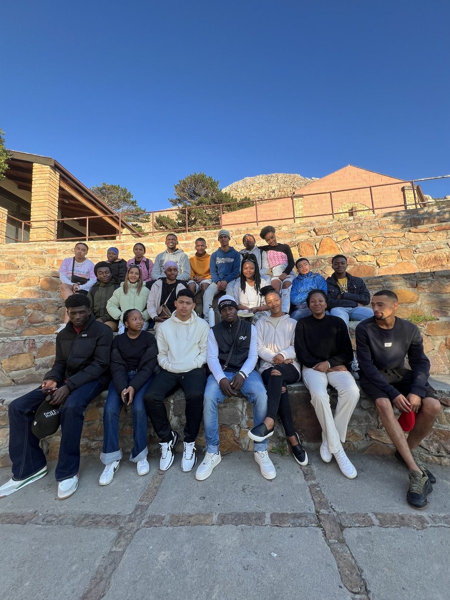 SozoFoundation's tweet photo. Wishing each of our Matric learners the very best as they approach their final exams this term. You’ve put in the hard work now it’s time to apply all that knowledge 👏💡😎
.
.
.
#thesozofoundation #MatricExam2024
#vrygrond #pathwaystoyouthemployment https://t.co/Lh6Xrum096