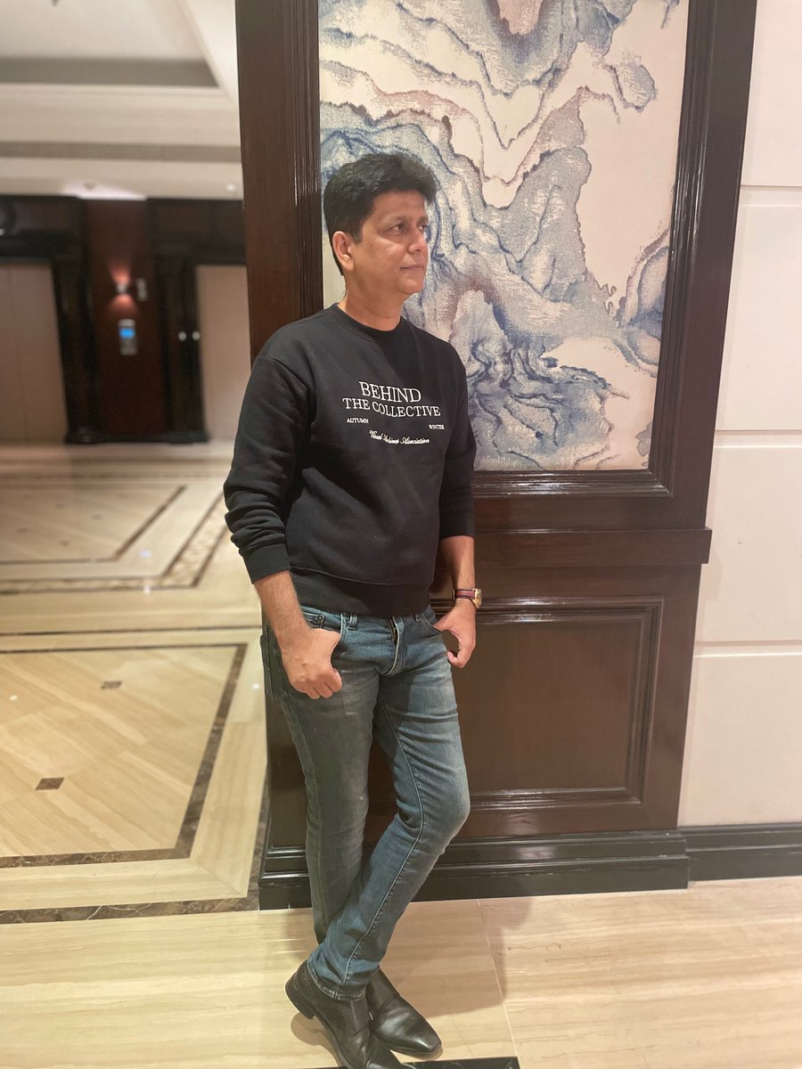 animalikhan's tweet photo. Party https://t.co/vMEgl6C9hw