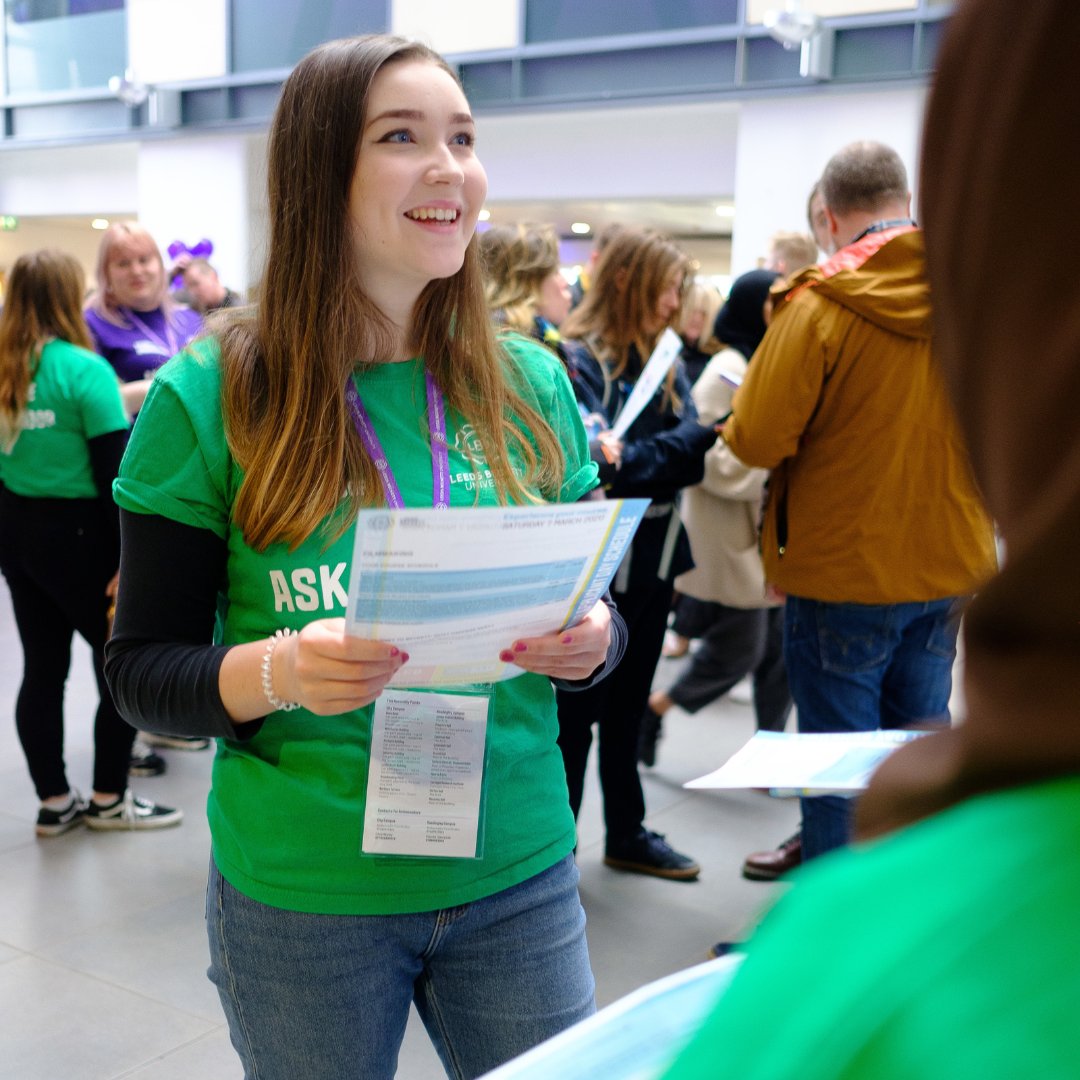 With the January UCAS deadline on the horizon, are you thinking about your application? 

Not sure where to start with your personal statement or preparing for an interview? 

Molly’s blog is here to help! Check it out 👉 leedsbeckett.ac.uk/blogs/student-…