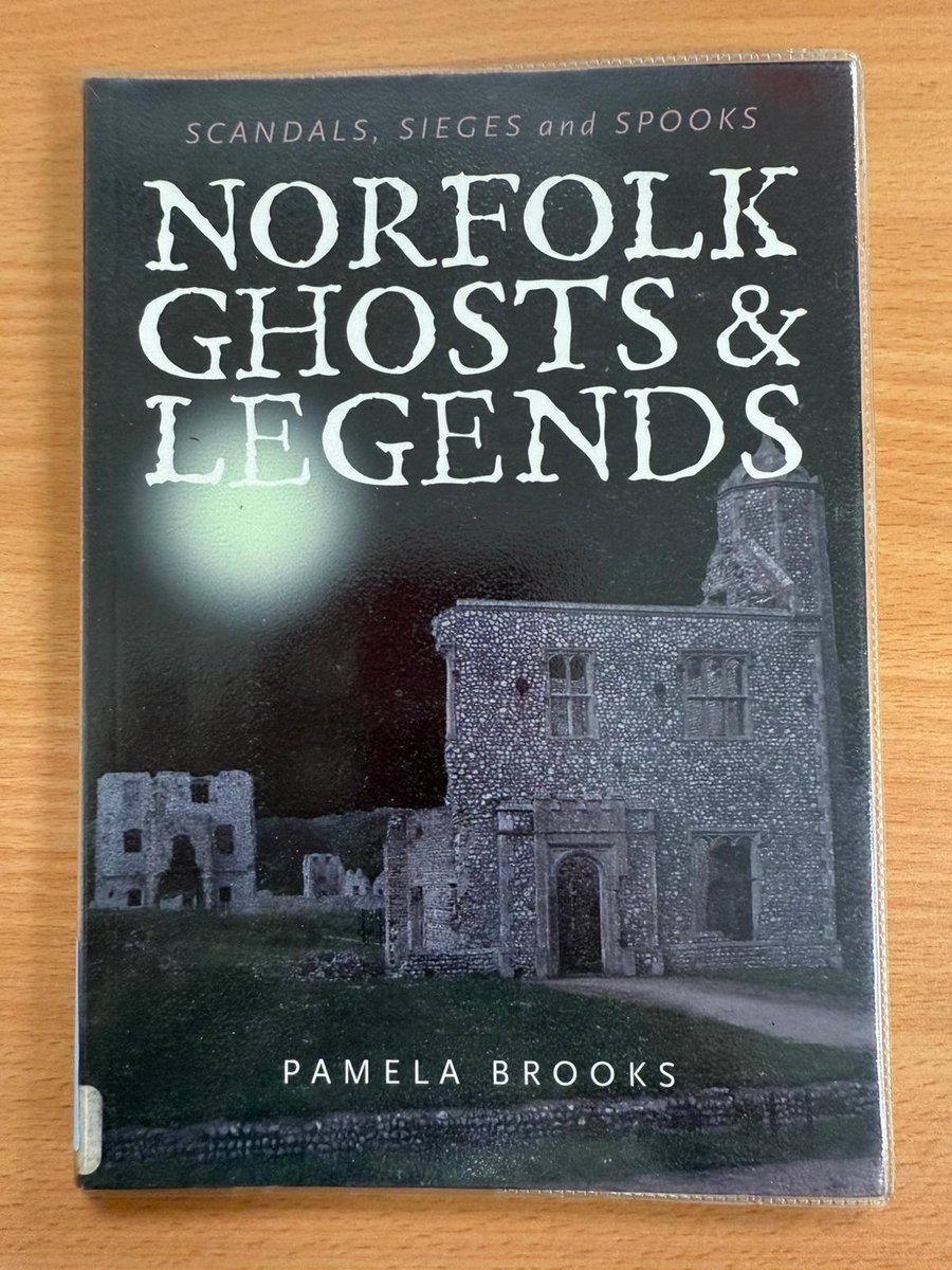 AnybookLtd's tweet photo. There's still time to order some spooky books in time for Halloween! Just head to our website or email sales@anybook.com🎃 https://t.co/OXkek4tGaS