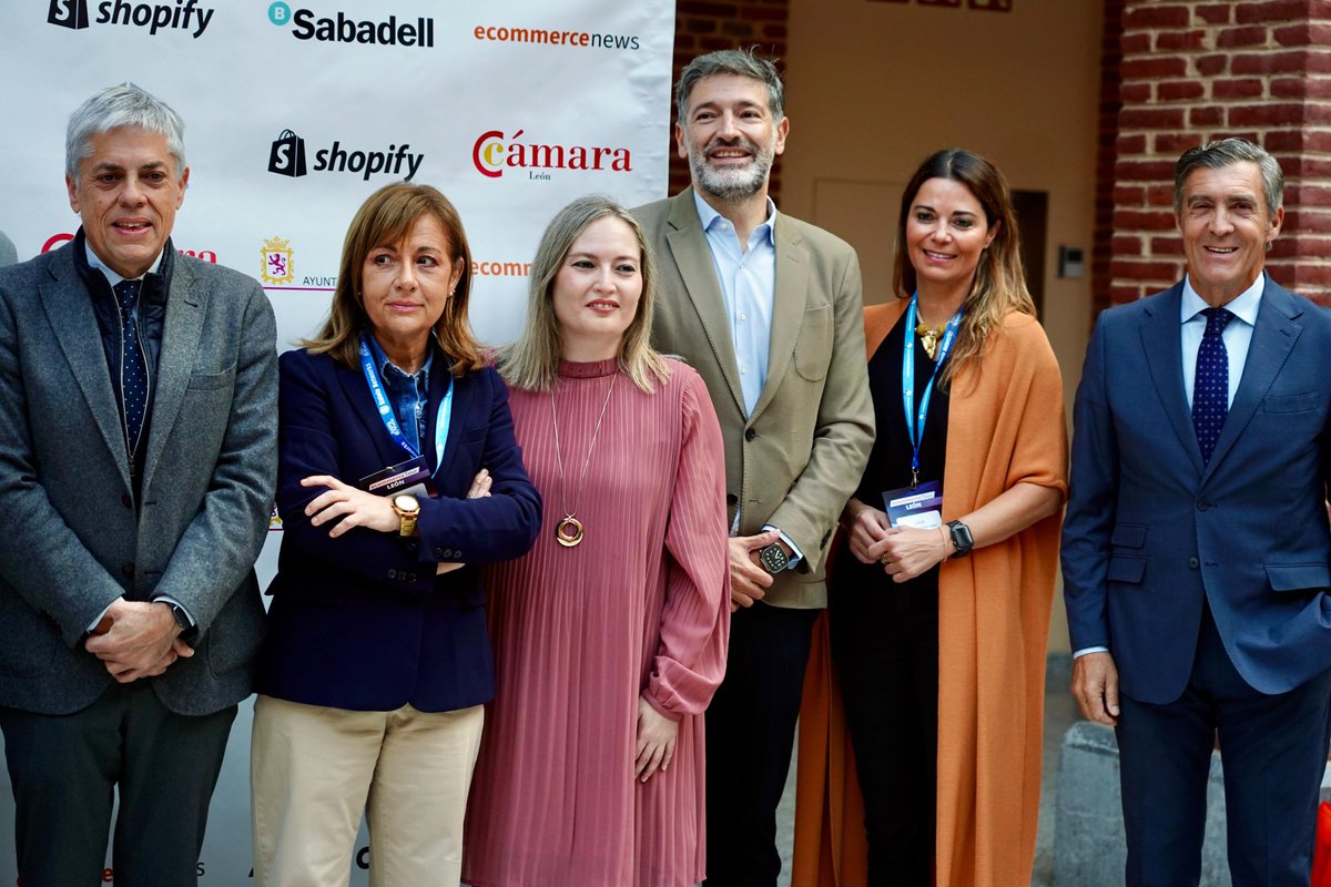 cel_leon's tweet photo. 🚀 Hoy en León celebramos el 3º #EcommerceTourLeon 📍 Nos reunimos en el Museo Diocesano de la mano de @ccomercioleon para compartir las últimas tendencias y novedades del #ecommerce ¡Una jornada clave para el futuro digital!  #NegociosDigitales #celempresas #leonesp https://t.co/NeE19sNtmS