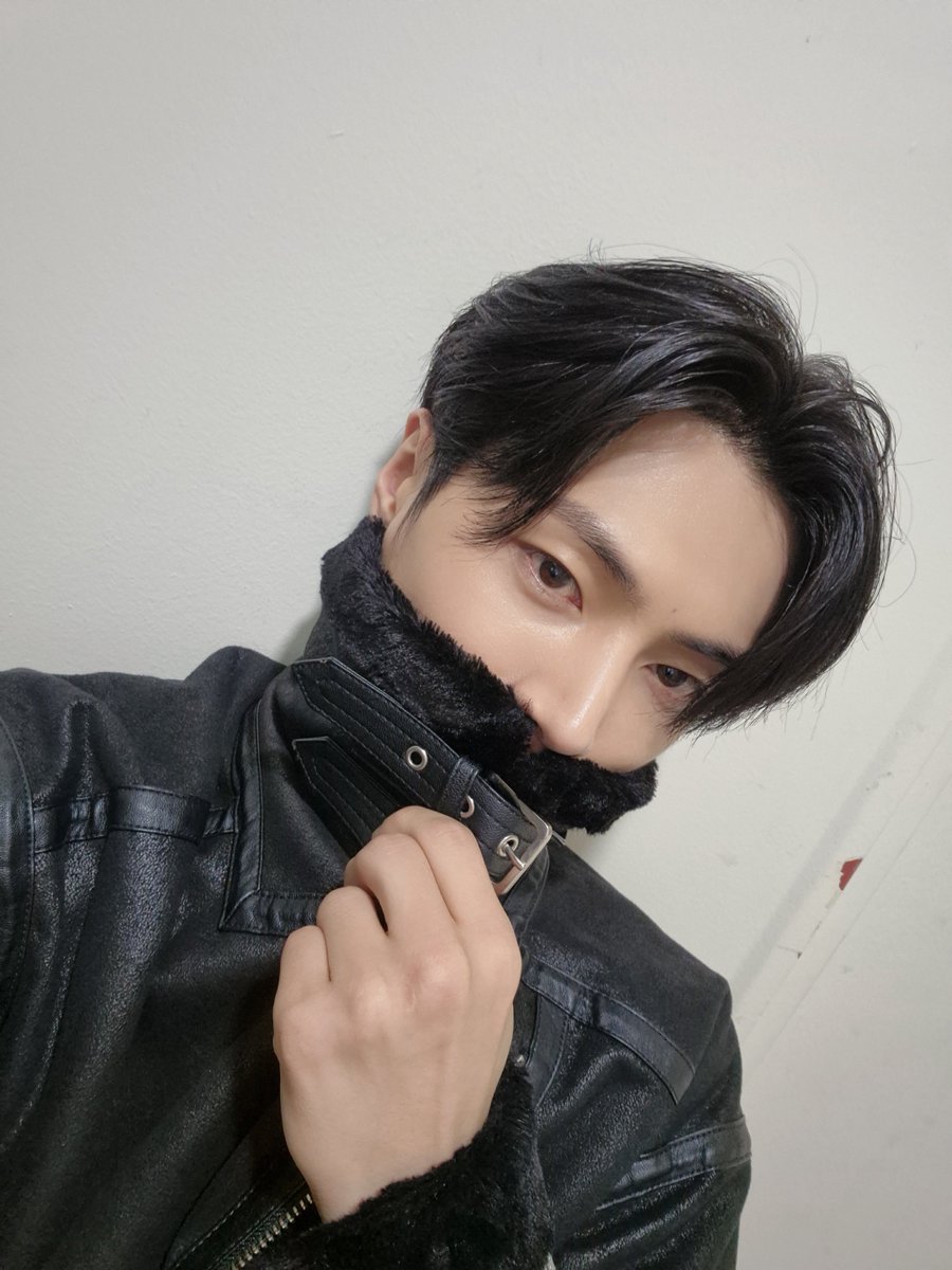 enhypenweverse's tweet photo. [ #제이’s Post ] 241030

#JAY: It’s cold, dress warmly everyone~~

@ENHYPEN_members @ENHYPEN #ENHYPEN #엔하이픈 https://t.co/khRRMKTh0s