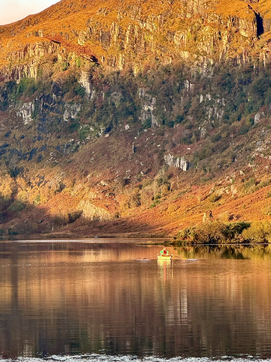 gouganebarra's tweet photo. James and the Mountain https://t.co/XDteWacapd