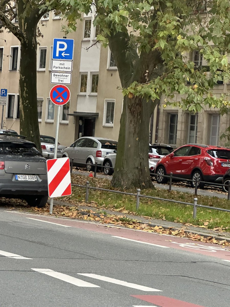 BarbaraRegitz's tweet photo. @nuernberg_de Solche Mix- Parkmöglichkeiten sollte es in der gesamten Innenstadt geben. https://t.co/WGagBNpuKS