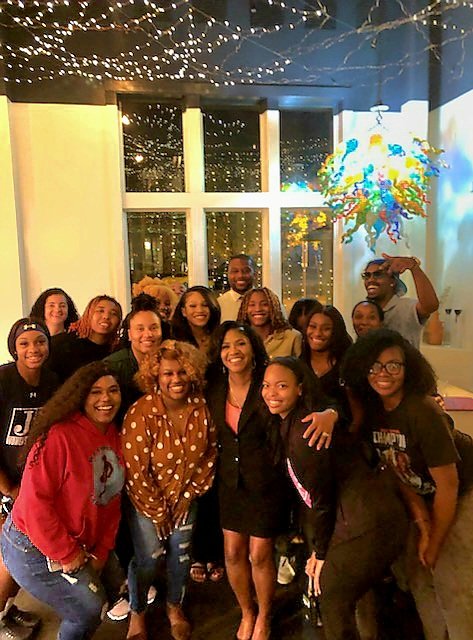 2_hoop's tweet photo. I had a phenomenal time celebrating Jaylyn and all of her accomplishments! Thank you, Coach O, for allowing me to be a part of such an amazing event honoring Jaylyn! After the ceremony, I was blessed to reunite with Jaylyn and a few of the former Lady Chargers basketball players! https://t.co/wYBizgJlQW