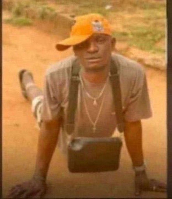 NickieNickiee's tweet image. Abeg I use my village people beg 🙏🙏make una follow me and I promise to follow back #gistlover #ต้าห์อู๋ออฟโรด #Rodri #Rodri4BalonDor #Protest #light #DaisyMelanie #Robbed #ManchesterUnited #newcoach #CHENEW