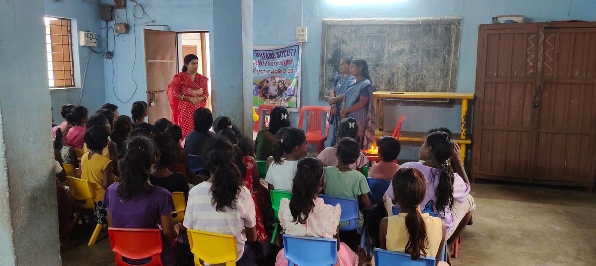 cwsrkl's tweet photo. Girl child awareness program
At Sitalpada center https://t.co/xEYRvpiSHc