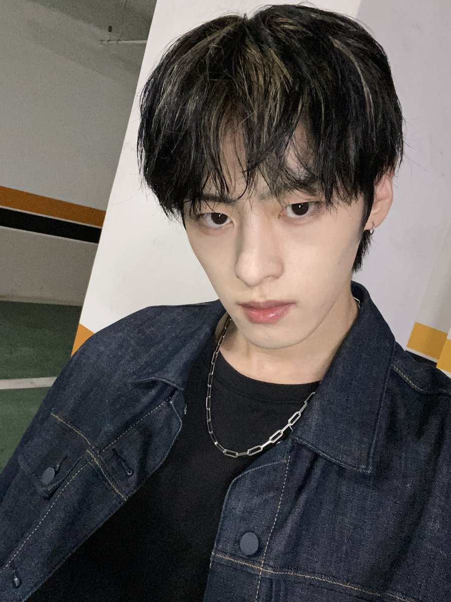 NOMAD_is_here's tweet photo. [#준호]  
Skrr🤟

#NOMAD #노매드
#JUNHO #준호 https://t.co/h5bBuQ8iWY
