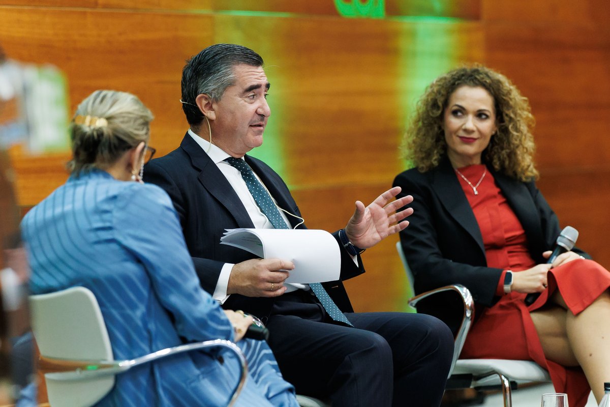 🔝Foro Recursos Humanos Andalucía: #Talento y #bienestar, "un binomio inseparable".

👥 Revive el Cara a Cara HR entre Yolanda Mediano y <a href="/sonia_rmuriel/">Sonia R Muriel</a> acerca de las prioridades en #RRHH en #Persán y <a href="/lactalis_es/">Grupo Lactalis España</a>.

#ForoRRHHAndalucía #PersonasyEmpresas

fororecursoshumanos.com/talento-bienes…
