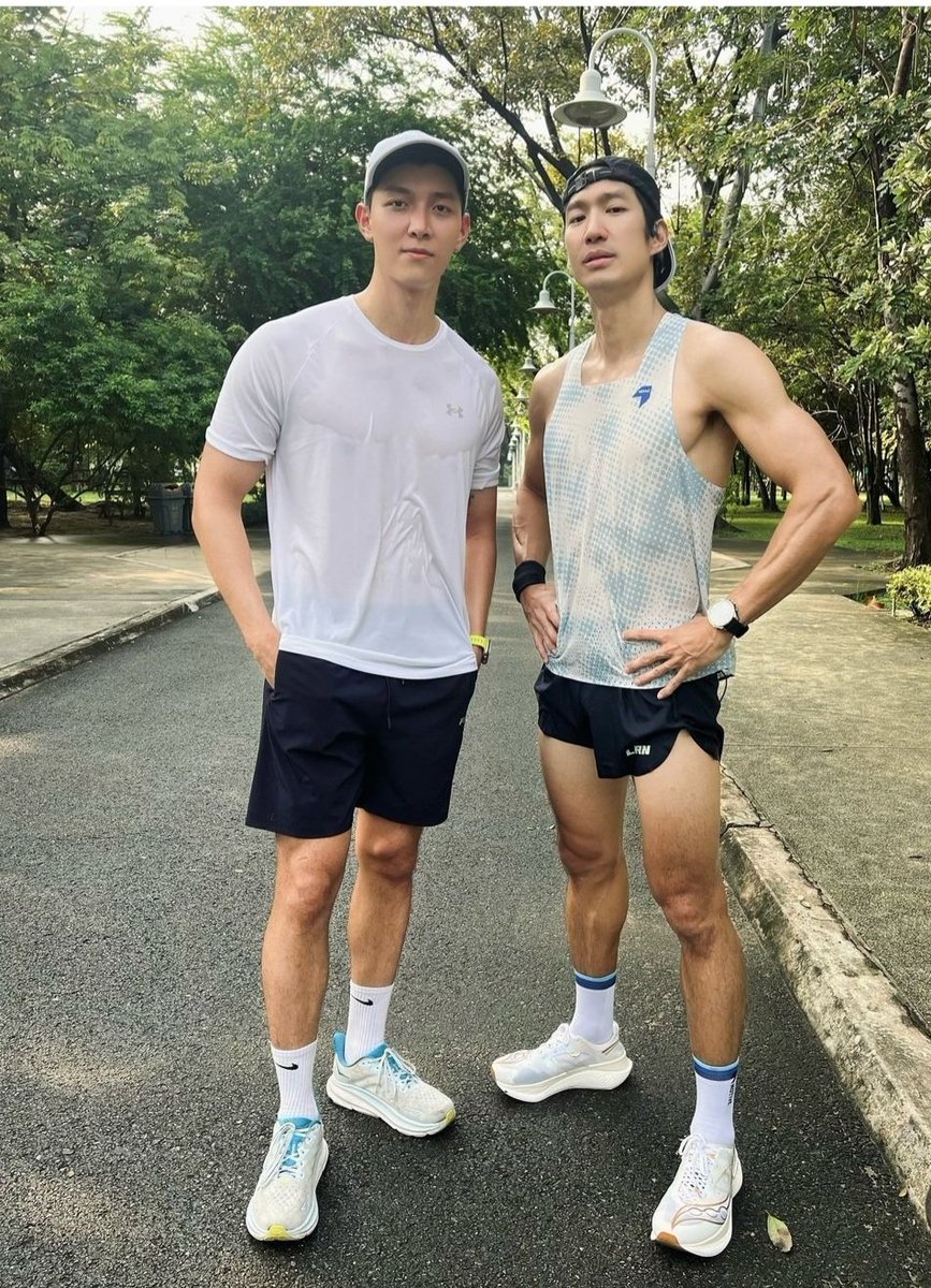 หล่อแพ็คคู่ เก่งมากค่ะ👍👍👏👏
#ก็อตอิทธิพัทธ์