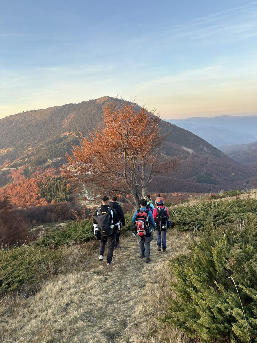 The 1st exp of the AjoMal project with "Zanat e Sharrit" was unforgettable! These young women embraced activities, lessons, and each other's support with the inspiring motto by Dita Mula: "Women are made for mountains, and mountains are made for women." 🌄💪 Proud!