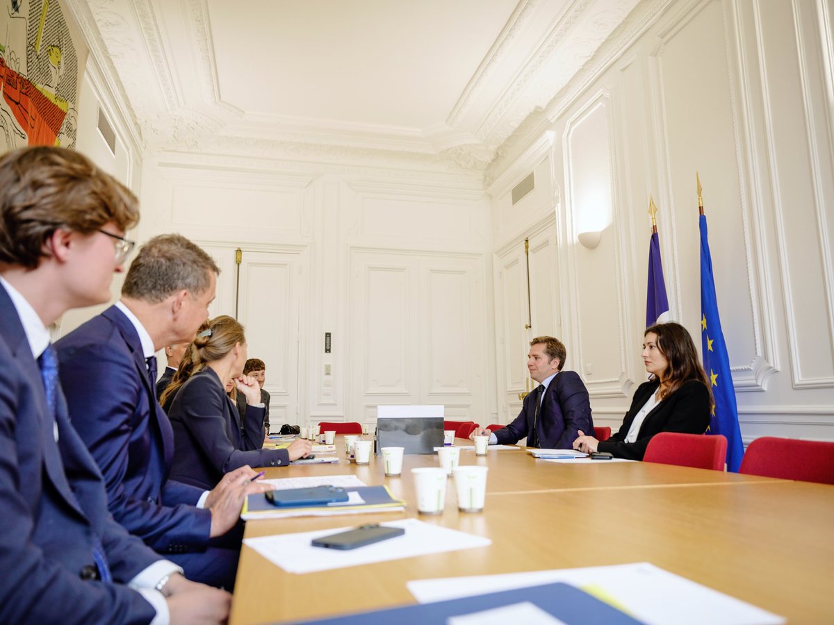 Pieyre-Alexandre Anglade (@pa_anglade) on Twitter photo Très bon entretien avec <a href="/marie_bjerre/">Marie Bjerre</a>, ministre des Affaires européennes du Danemark 🇩🇰.
Soutien à l’#Ukraine 🇺🇦, défense de l’état de droit, compétitivité, nous partageons de nombreuses priorités en vue de la présidence 🇩🇰 du Conseil de l’UE le 1er juillet prochain.
🇫🇷🇪🇺🇩🇰 Très bon entretien avec <a href="/marie_bjerre/">Marie Bjerre</a>, ministre des Affaires européennes du Danemark 🇩🇰.
Soutien à l’#Ukraine 🇺🇦, défense de l’état de droit, compétitivité, nous partageons de nombreuses priorités en vue de la présidence 🇩🇰 du Conseil de l’UE le 1er juillet prochain.
🇫🇷🇪🇺🇩🇰