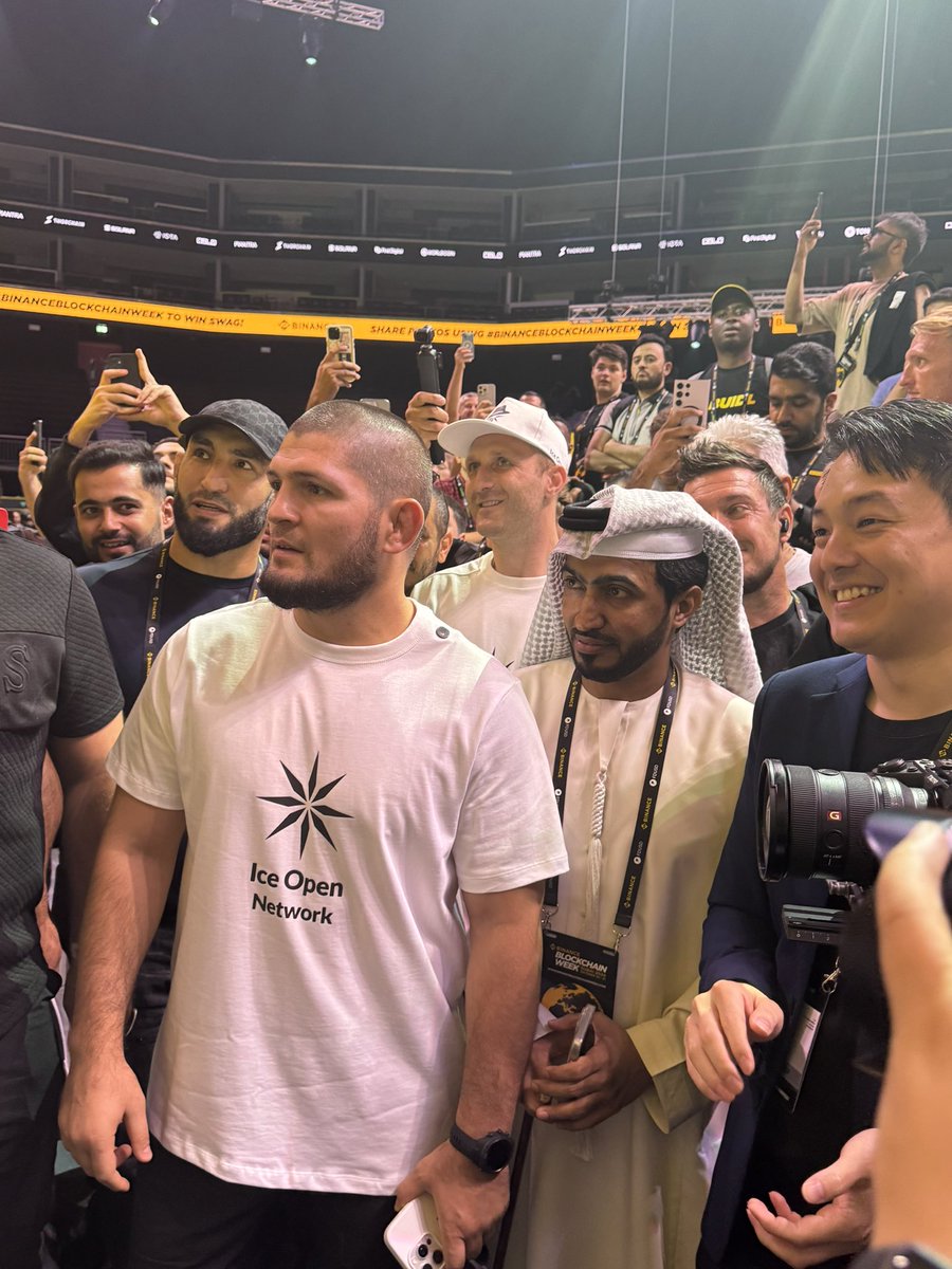 Bitcoinhabebe's tweet image. BIG BIG BIG @TeamKhabib wearing $ICE Shirt with the @ice_blockchain &amp;amp; @binance CEO! 

I HOPE YOU ARE READY FOR WHATS COMING TO $ICE 

Believe in HABEBE 🔥🤌🏼