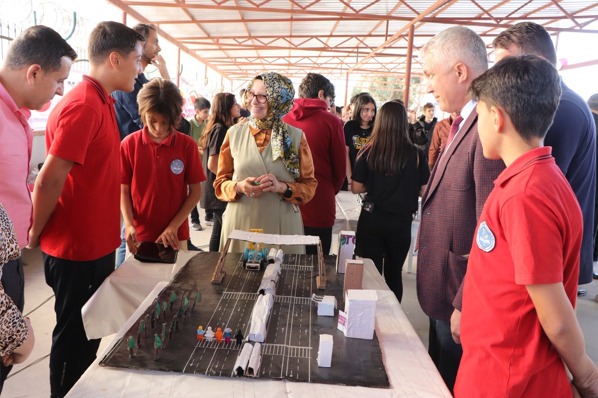 AkdenizilceMem's tweet image. 🏆YİNE YENİDEN ŞAMPİYON MERSİN
 İl Millî Eğitim Müdürlüğü olarak
Avrupa Kod Haftası kapsamında, CodeWeek2024 haftası etkinliklerinde en fazla etkinlik üreterek Türkiye 1️⃣.'si olmanın haklı gururunu yaşıyoruz. 🥇👩💻
@tcmeb 
@Yusuf__Tekin 
@mebyegitek 
@CodeweekTurkiye
#EUCodeWeek