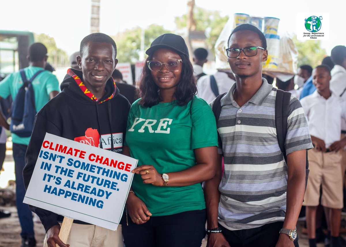 maama_nii's tweet photo. 2024 Climate Change and Green Economy Week Street Procession from Circle to EPA
▪︎Climate change is real and affect everyone 
▪︎ #ClimateActionNow 
▪︎ #RepealLI2462 
▪︎ #useyourvoice 
📸 credit: @YREGhana https://t.co/f2wuuAFbdw