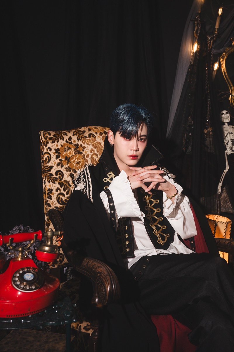 bb0un's tweet photo. 🧛🏻🧛🏻🧛🏻 https://t.co/g2vEbWcqqS
