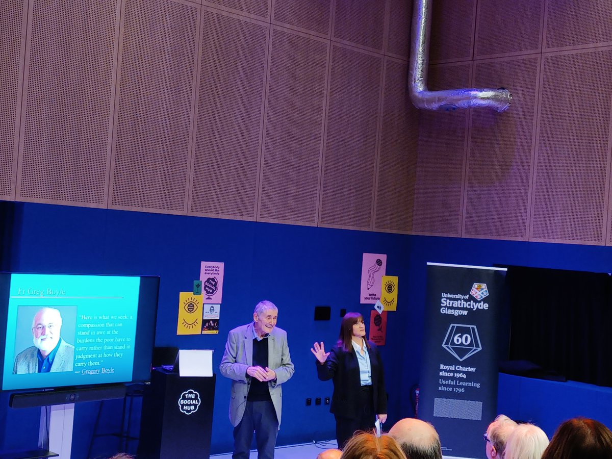 RogeliaPC's tweet image. Excellent engagement from our MSc Diplomacy and International Security students at @UniStrathclyde Diamond Jubilee events. Enjoyed attending fascinating talk by Professor Sir Harry Burns ‘Conflict or Compassion: How do we choose?’
@DiploStrath @StrathHaSS
