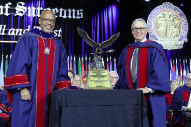 Penn Medicine (@pennmedicine) on Twitter photo Charles William Schwab, MD, retired US Navy Commander of <a href="/PennTrauma/">Penn Trauma Center</a> received the Distinguished Lifetime Military Contribution Award from the <a href="/AmCollSurgeons/">American College of Surgeons</a>, for his work in #trauma care and military-civilian partnerships. Read more: spr.ly/6017SzqNS Charles William Schwab, MD, retired US Navy Commander of <a href="/PennTrauma/">Penn Trauma Center</a> received the Distinguished Lifetime Military Contribution Award from the <a href="/AmCollSurgeons/">American College of Surgeons</a>, for his work in #trauma care and military-civilian partnerships. Read more: spr.ly/6017SzqNS