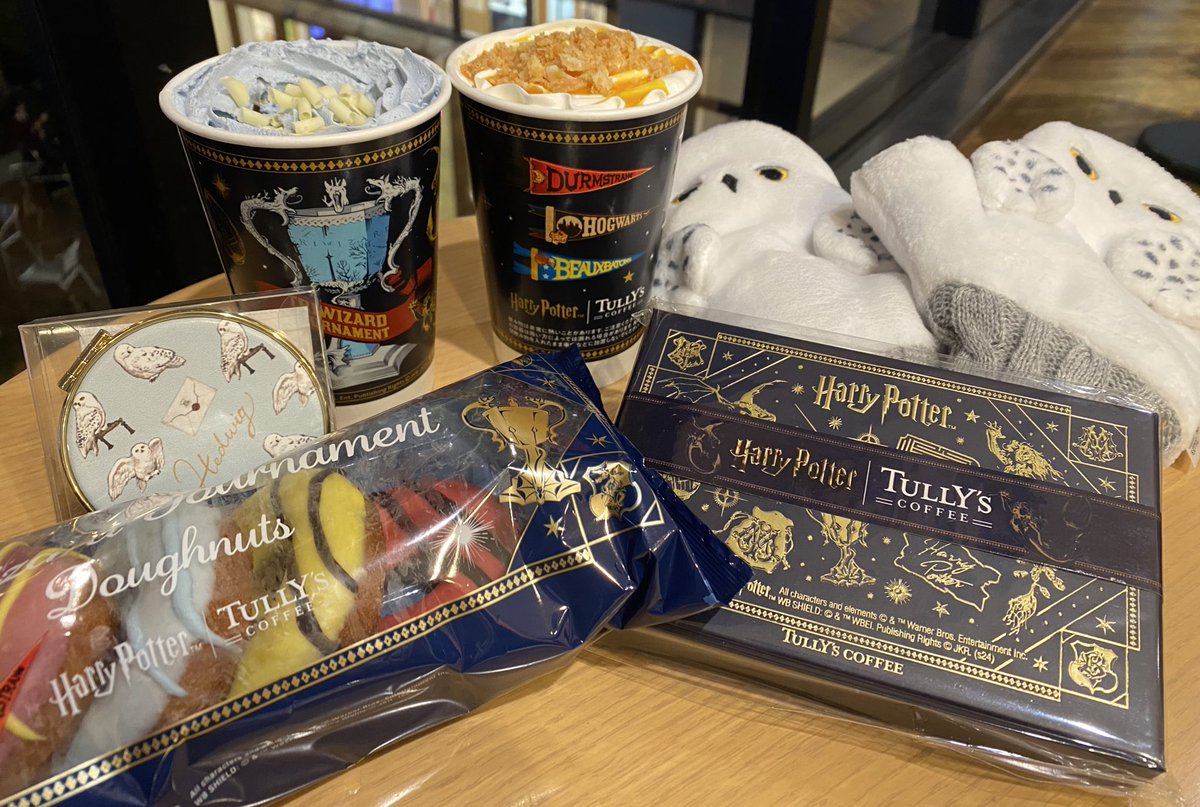 _dora__C's tweet photo. 仕事終わってすぐに  #タリーズ へ🏃🏻‍♀️💨
欲しいものを買えて満足！！
ヘドウィグの手袋はラストだったから本当にうれしかった🥰 https://t.co/XOM4lxnY9q