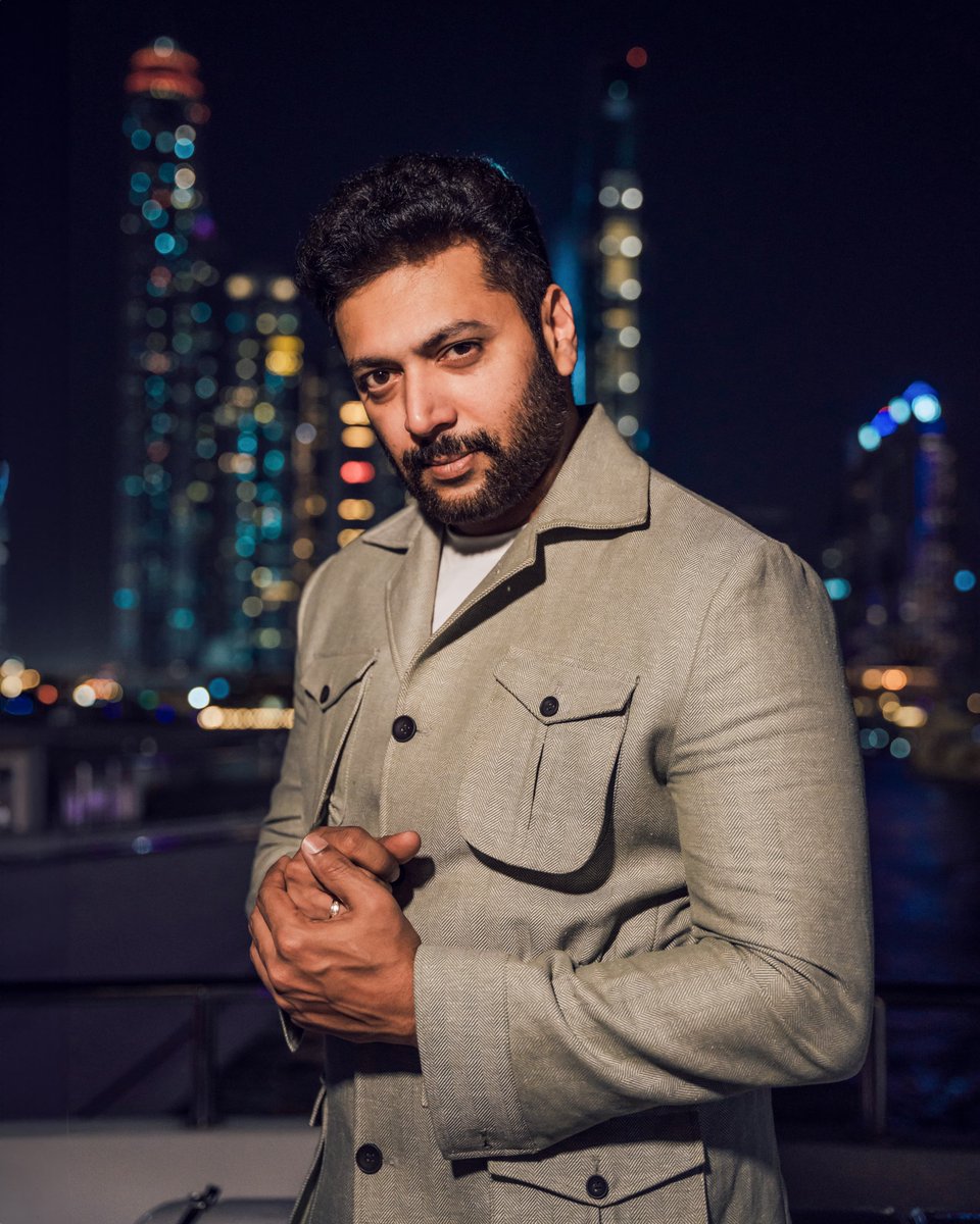 SSMusicTweet's tweet photo. Actor @actor_jayamravi with the vibrant backdrop of #Dubai during #Brother promotions ❤
#BrotherDiwali #BrotherPromotions
@proyuvraaj https://t.co/PBlB7nuhv5