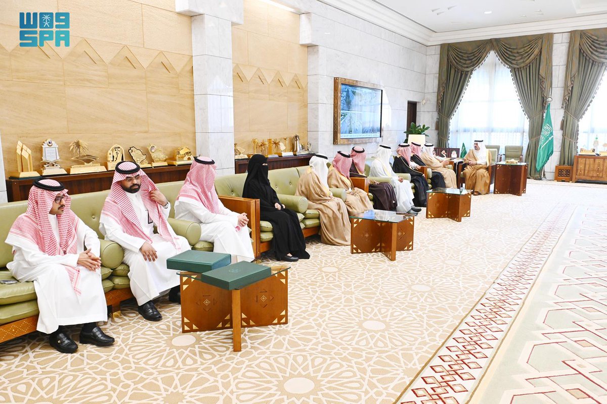 SPAregions's tweet photo. أمير منطقة الرياض يدشّن الهوية الجديدة لجمعية مكافحة السرطان "سدن".
https://t.co/WaryQARtAP
#واس_عام https://t.co/hV6kuwomnK