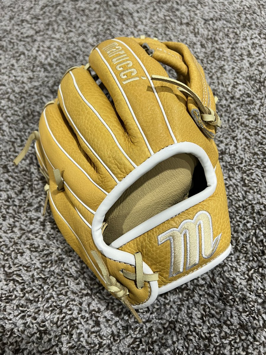 One6 Ball Gloves tweet media