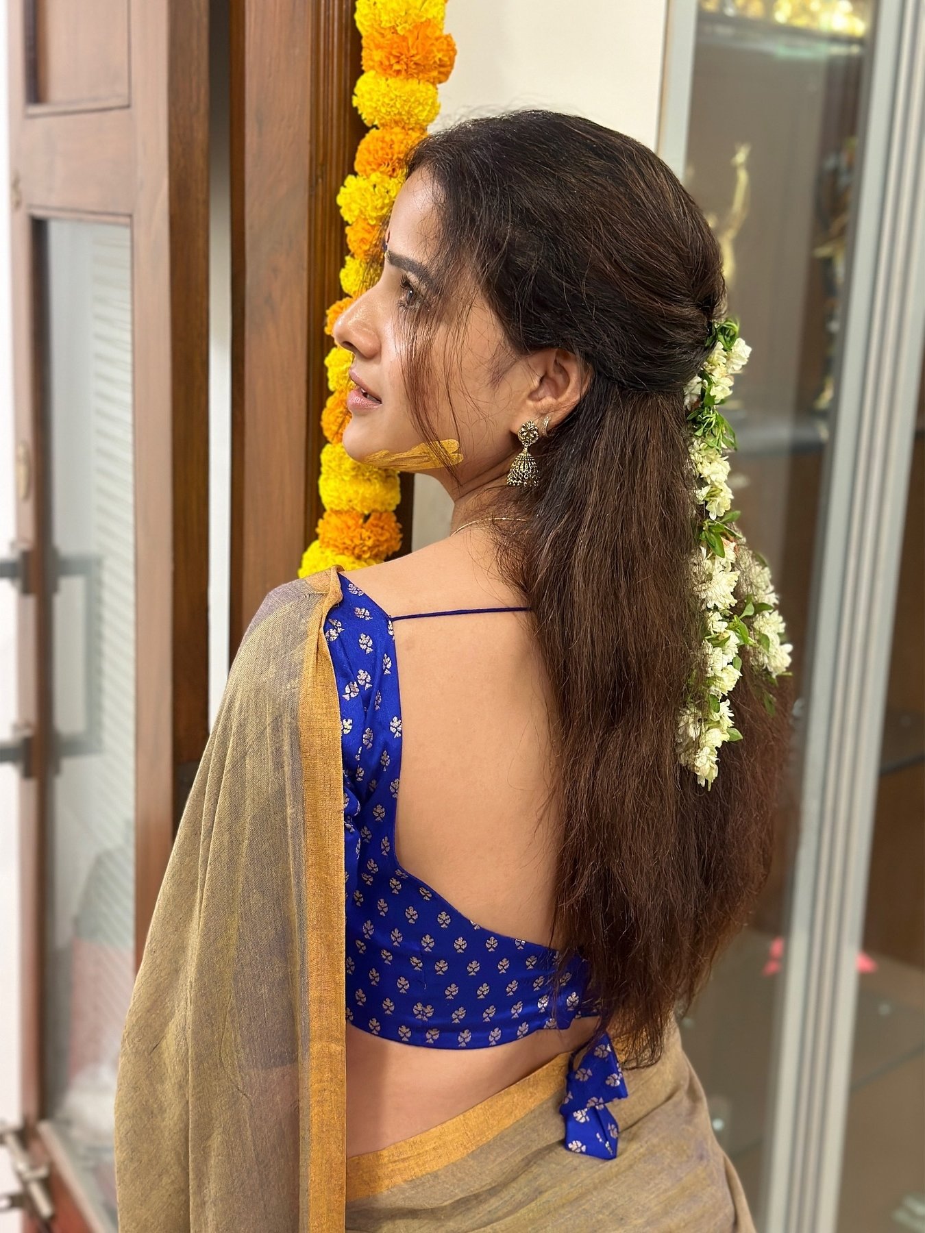 GbIuEpwWoAAozWs?format=jpg&name=large