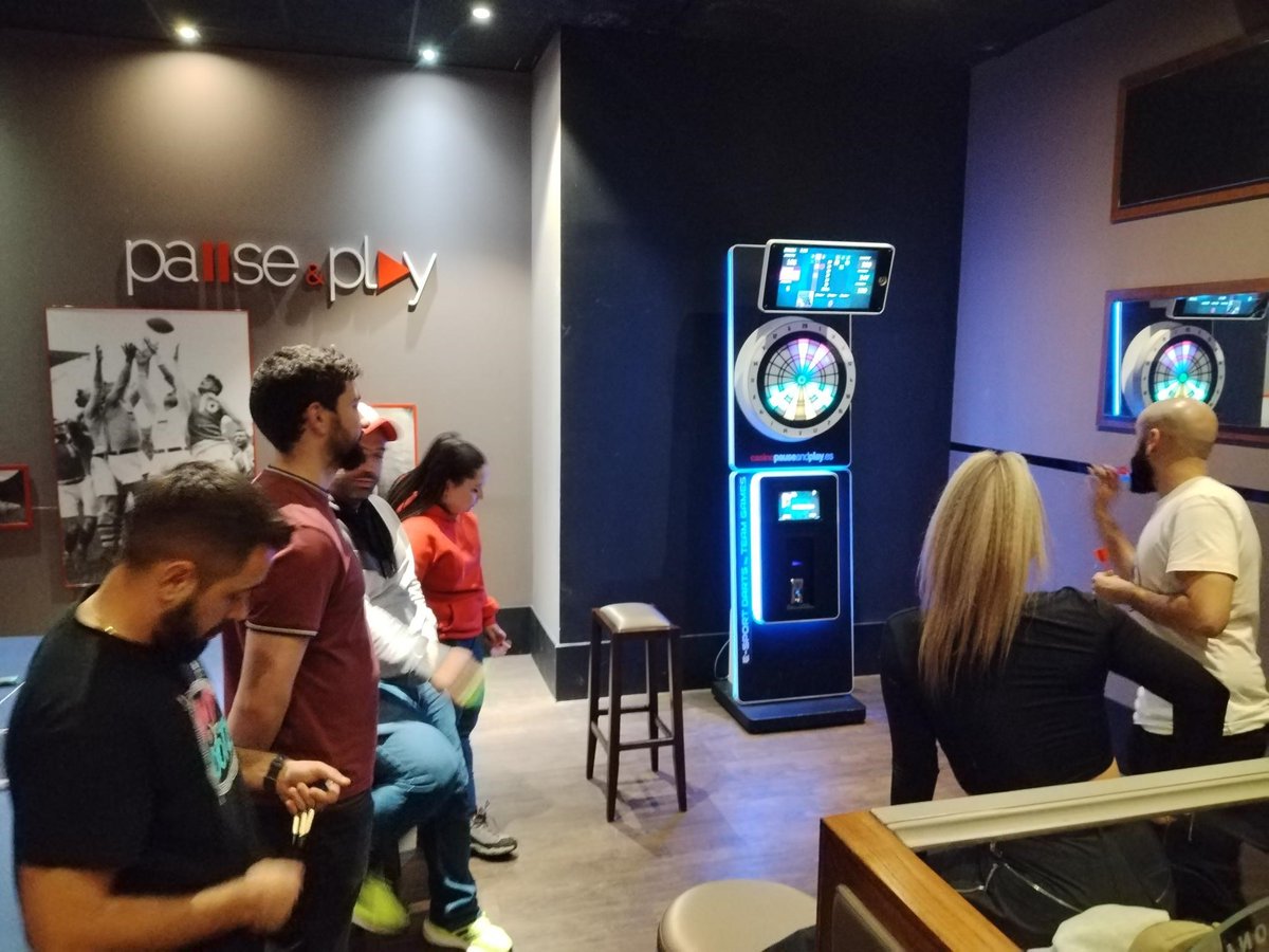 Pause&Play tweet media