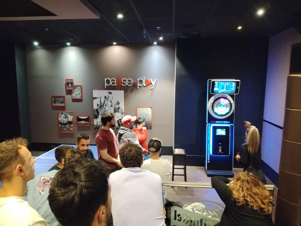 Pause&Play tweet media