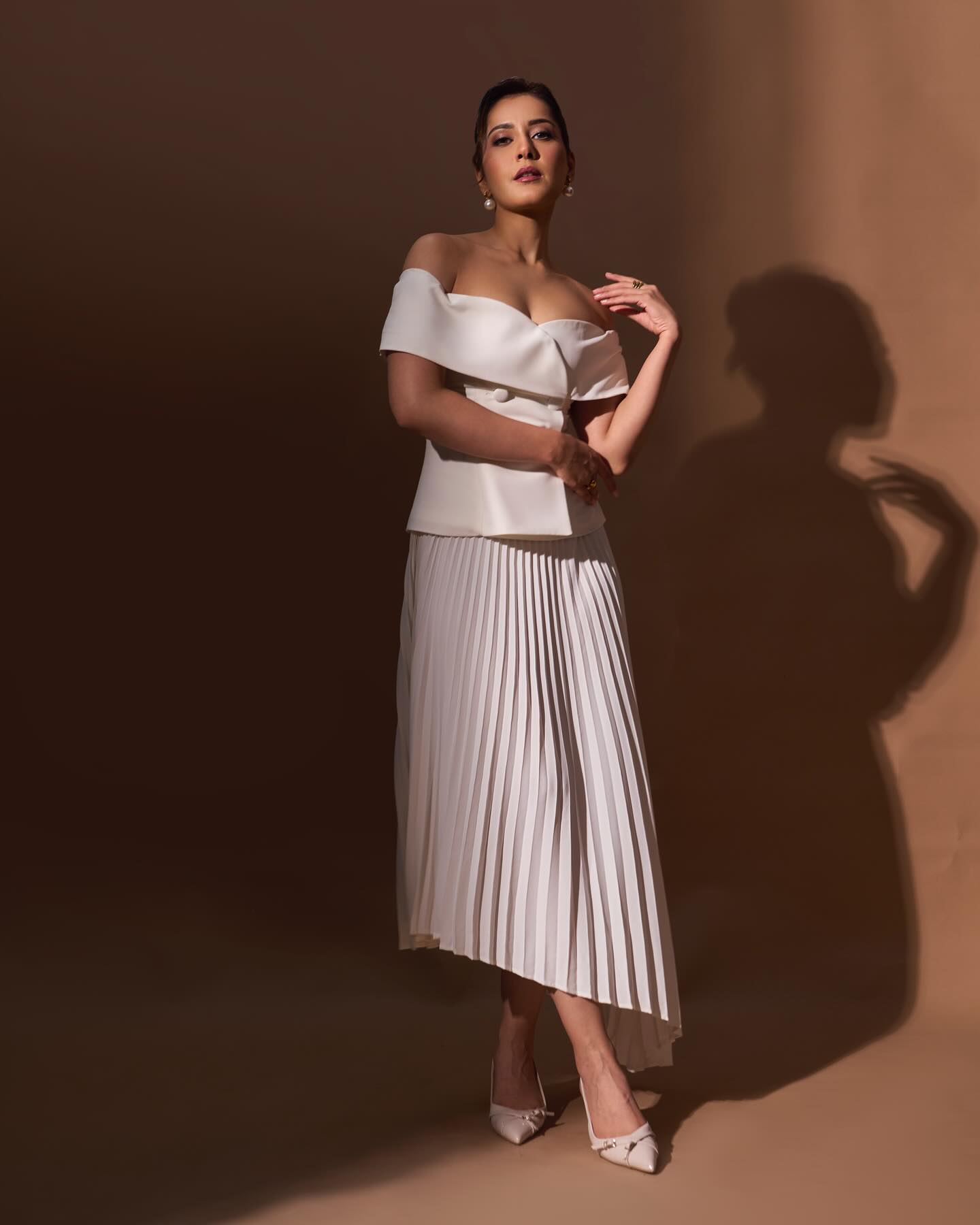 GbIvb8lWgAA5KDt?format=jpg&name=large