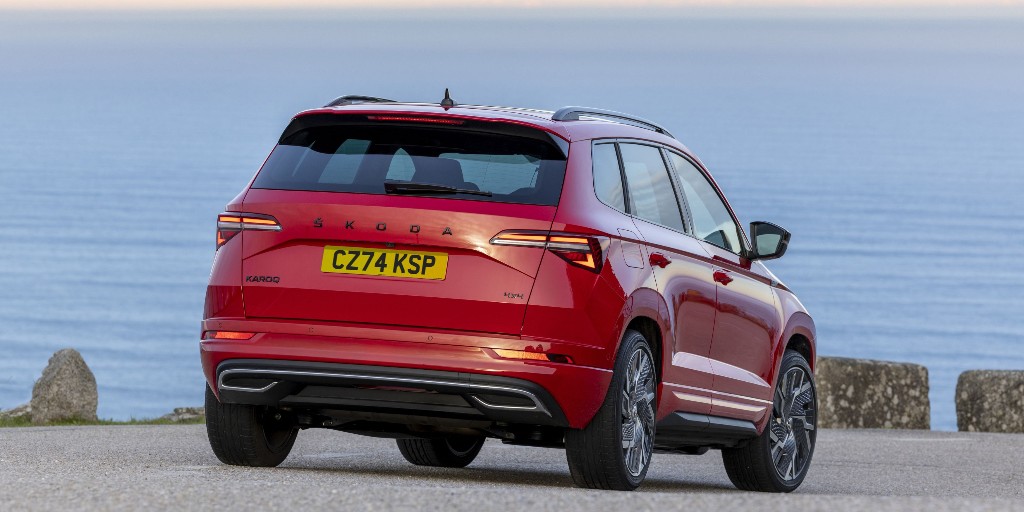 New editions of the @skodauk Karoq? Go on then... 👀

The Czech manufacturer is making the Karoq even more attractive, with the new SE Edition, SE L Edition, and SportLine Edition 💪

Here's a sneak peek 👇