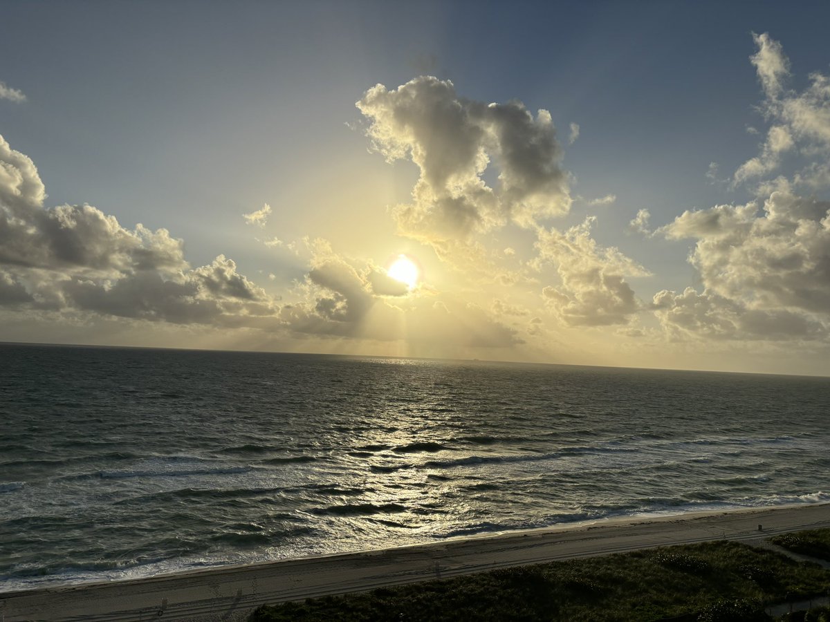 nicholas slater tweet media