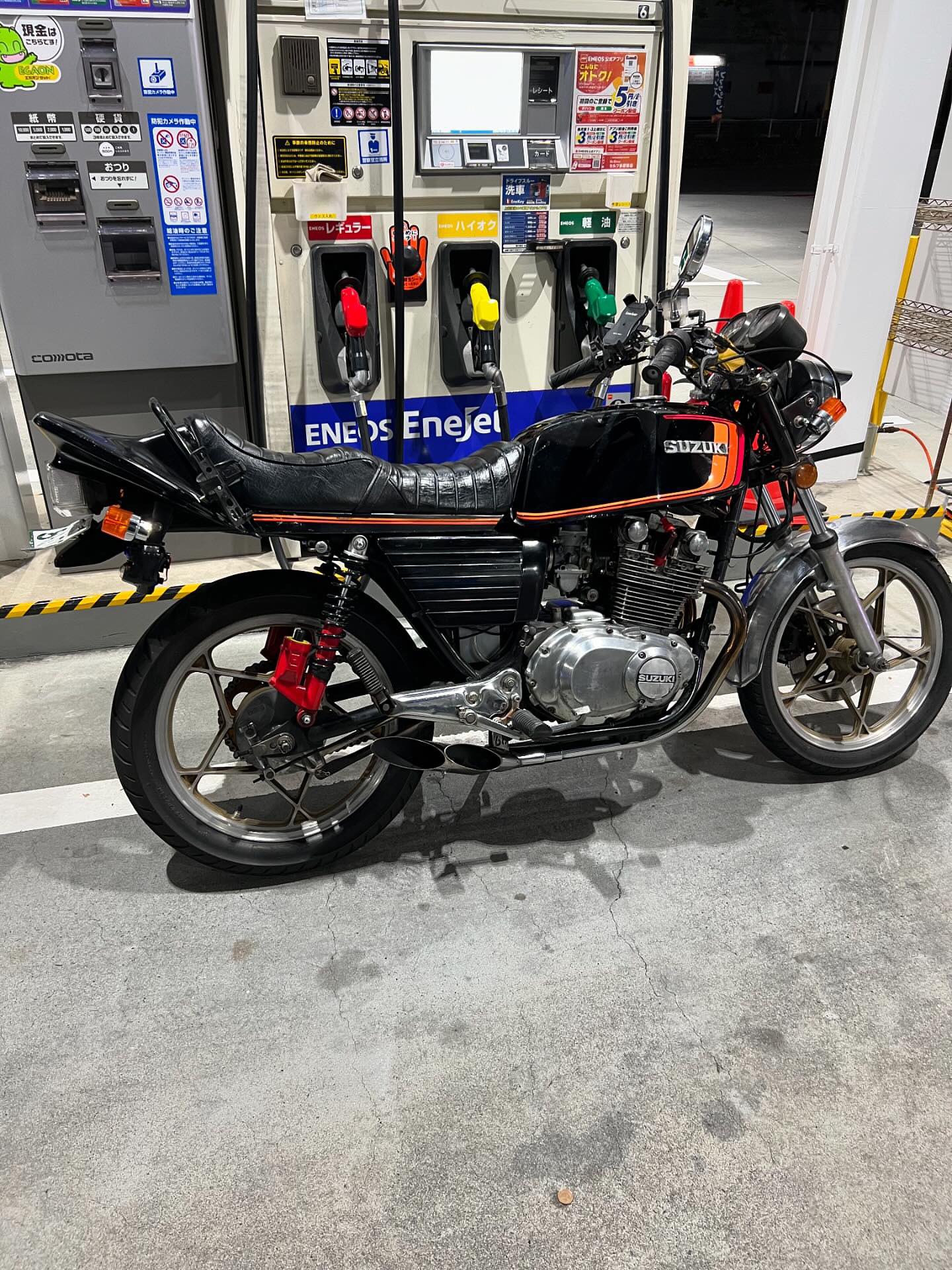 バイクガレージChain Garage🏍️管理人常駐型の屋内月極駐車場 バイクガレージChain Garage🏍️管理人常駐型の屋内月極駐車場