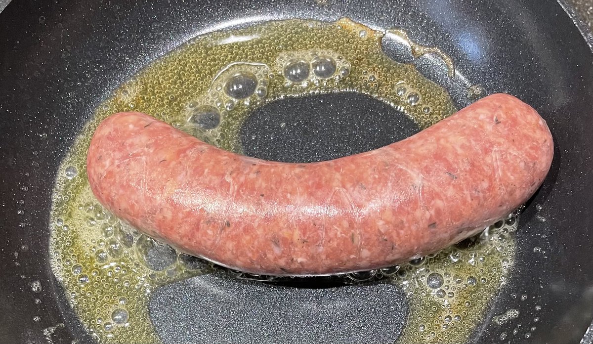 jeroen_obdam's tweet image. Vandaag mocht ik iets nieuws #proeven bij ⁦@slagerijvooren⁩: verse #worst met tijm en citroen.
#lekker!