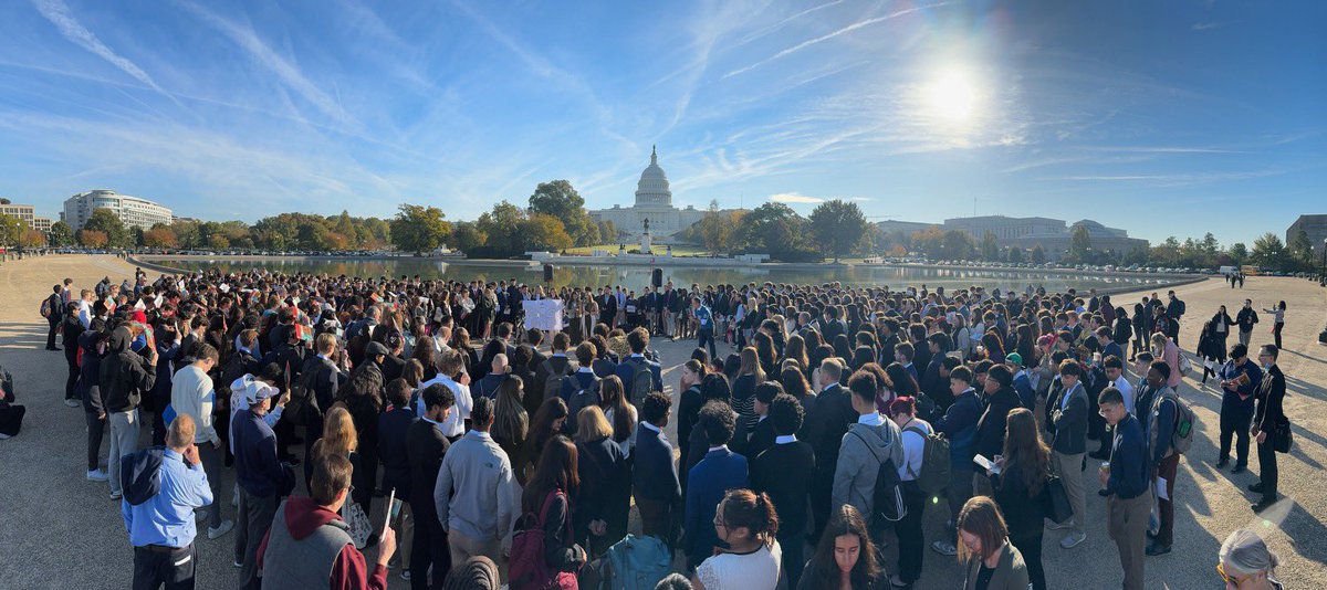 SIHS_IPJ's tweet photo. Inspiring weekend at the @IGsolidarityNET #IFTJ ! We prayed, learned, reflected, and advocated for #MigrationWithDignity and #EcologicalConversion with @CSPJ_Cleveland friends @WalshJesuit @sja1890 @NDCLLions @JCUMinistry @magsbluestreaks https://t.co/yDMsNCArOu