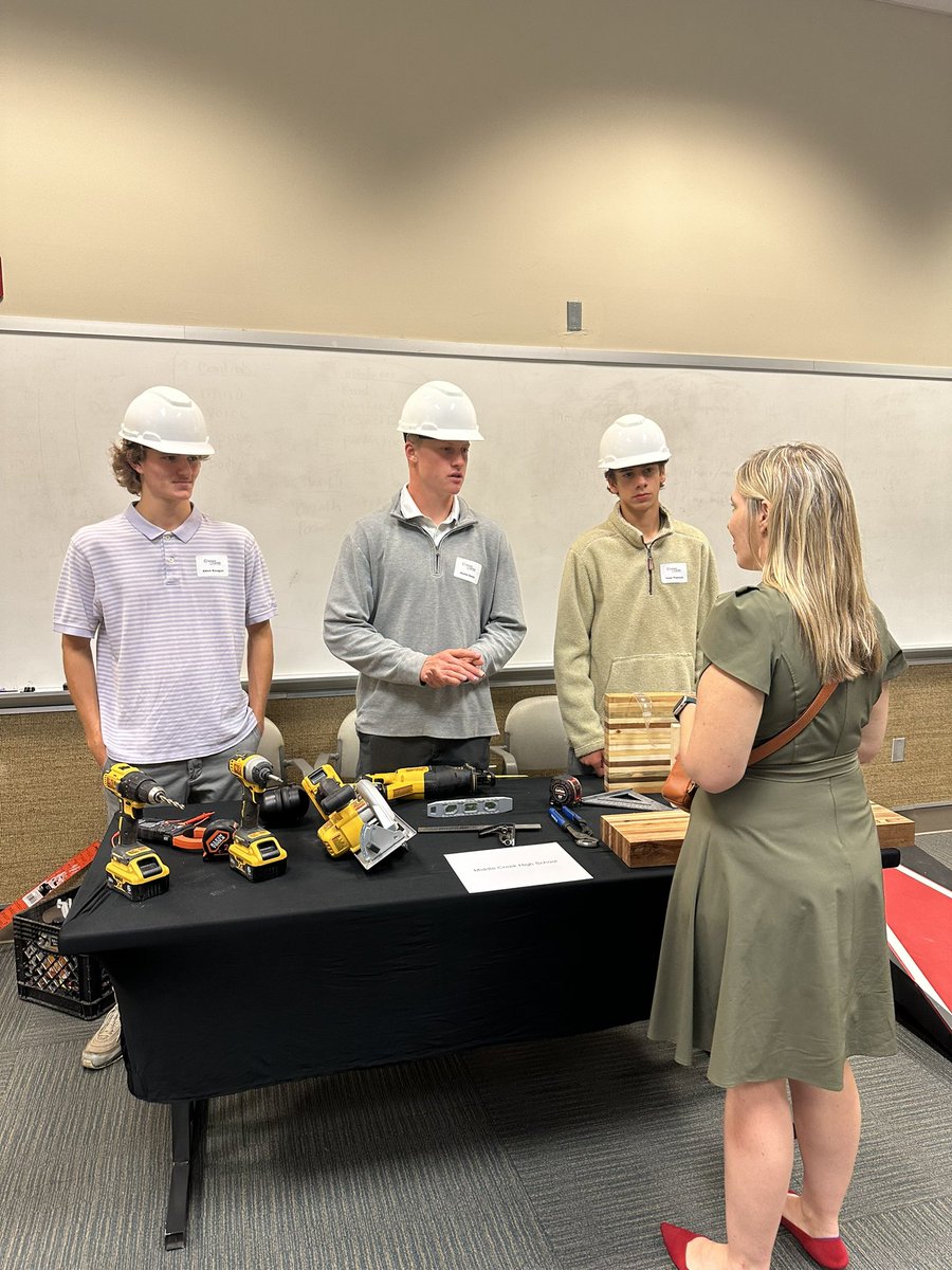 Huge shoutout to our Middle Creek students whose talents were on display this morning for the Superintendent’s Volunteer Celebration! The DMA team, student intern, and our trades students were all shining examples of the amazing talent we have at the Creek! #itsbetteratthecreek