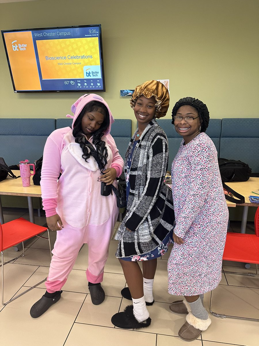 Senior Citizens and Baby day was amazing! Students really got into character! Super fun spirit day for #fallspiritweek 🍁🎃🧡 We have been laughing, complaining about our back pain and eating hard candy all day! #lovestudents