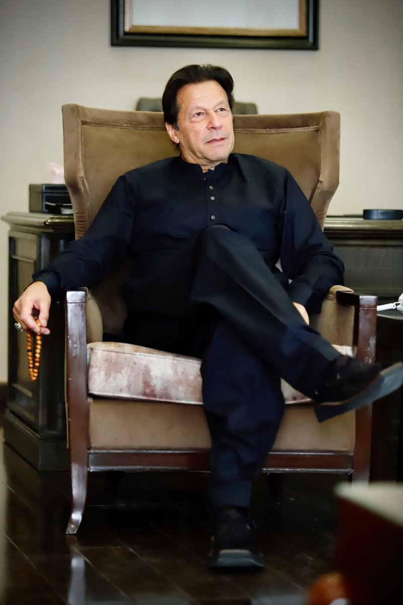 OperaofDreamzzz's tweet photo. "I am not anti-West, I am pro-Pakistan. 🇵🇰 – Imran Khan"

#ImranKhanNeedsJustice https://t.co/hKGMLKO7NE