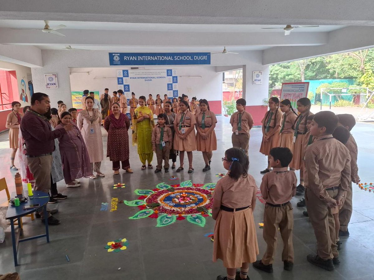 PSBIndOfficial's tweet photo. Rangoli conducted by various Branches of Punjab &amp; Sind Bank on the occasion of Vigilance Awareness Week 2024

#PSB #CVCIndia #VigilanceAwarnessWeek  #IntegrityFirst #PSBIndOfficial https://t.co/2qmnBuIlWy