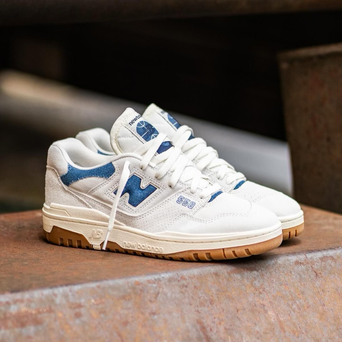 KicksFinder's tweet photo. Ad: Making its mark on basketball ball courts and city streets. Available via New Balance US
W New Balance 550 "Denim" Pack
$89.99 + FREE shipping ($120 Retail)

Navy https://t.co/1prWQC6719
Reflection https://t.co/O8LaRcxdHG https://t.co/8aMik55s1g