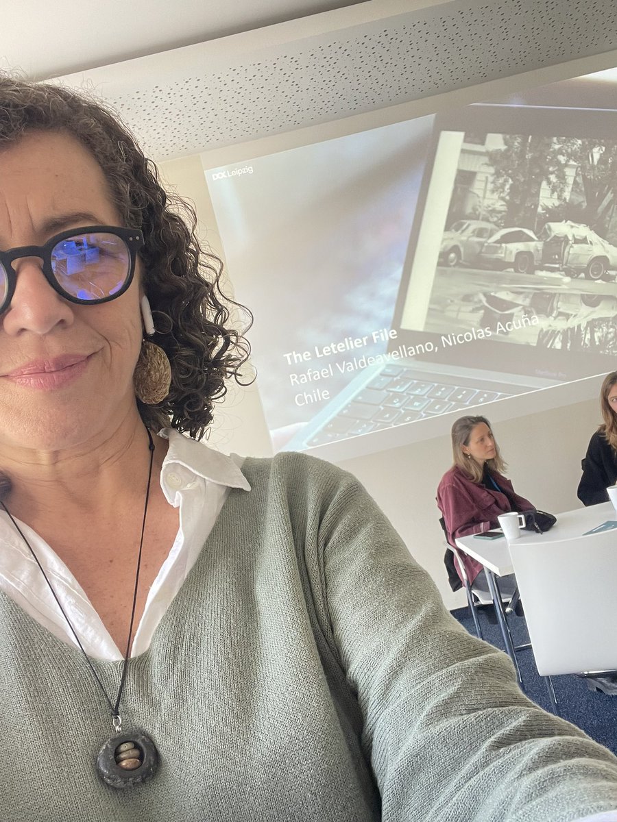 Listo! Tras dos fructíferos días de mercado en @dokleipzig Alemania, vuelvo a Chile con las mangas arremangadas para trabajar de lleno en  la internacionalización de #ElExpedienteLetelier!  Grande equipo <a href="/laventanacine/">La Ventana Cine</a> 💪🏼! Una serie apoyada por el fondo <a href="/CNTVChile/">CNTVChile</a>