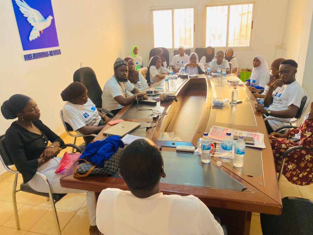 yapeacegambia's tweet photo. 📍KMC
We continue our community engagement supported by @UNICEFGambia , which aims to empower and enhance women’s political participation across The Gambia.

#peaceambassadors https://t.co/iZ29qlrua4
