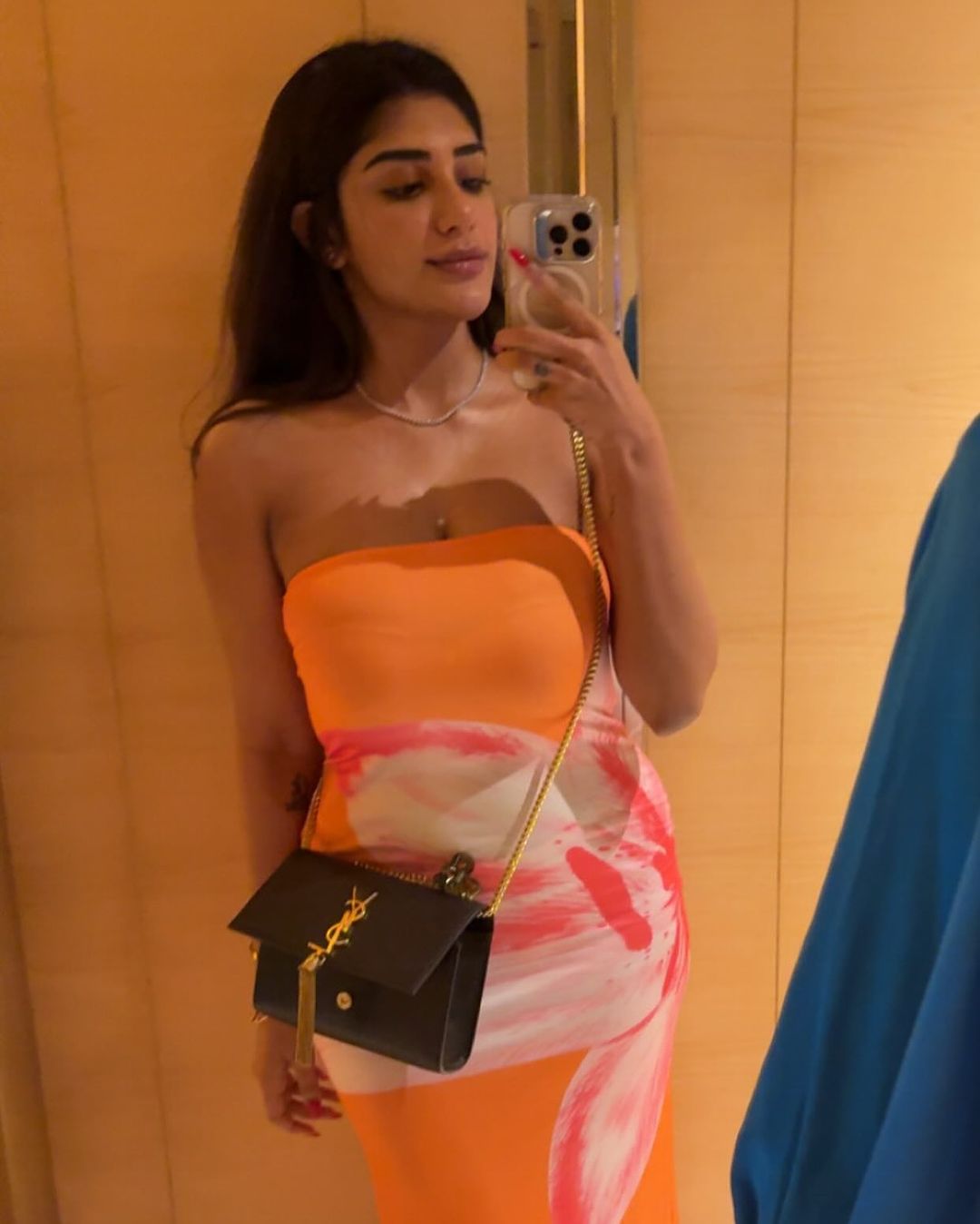 GbJ1wHUX0AEQLO6?format=jpg&name=large