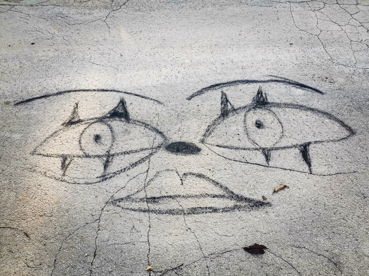 Ninasframe1's tweet photo. #StreetArt https://t.co/hz5FjXJ9cJ