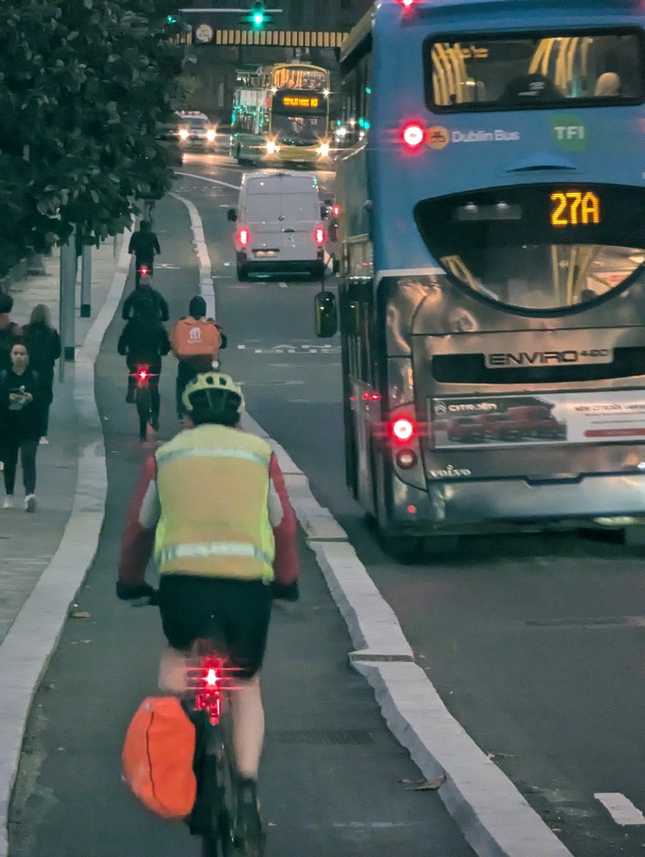 Clontarf to City Centre Route getting good usage despite the midterm.... #c2cc