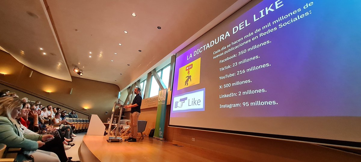 GOIB_Social's tweet photo. 🔷 L'auditori de Son Espases ha acollit la jornada "Impacte del contingut inadequat en menors a través d'Internet", organitzat per l'Oficina Balear de la Infància i Adolescència #OBIA

Fil 👇 https://t.co/G8lnnI0mn6
